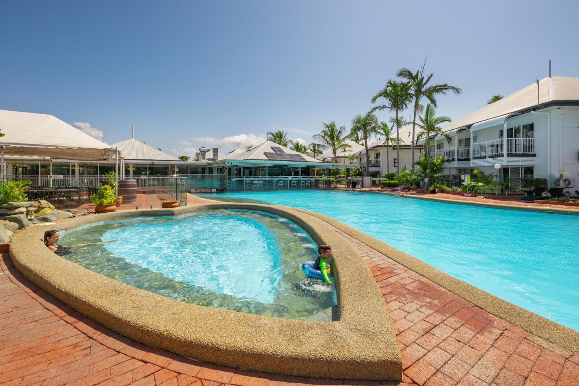 The Resort At Dolphin Heads Mackay Exteriér fotografie